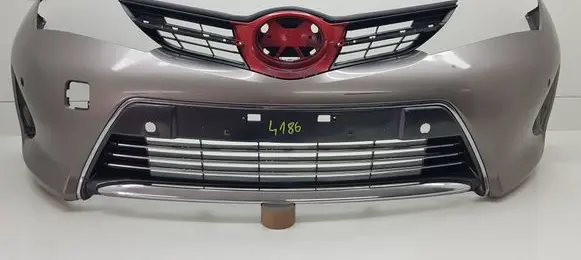 Toyota Auris E180 Front bumper 5211902A20
