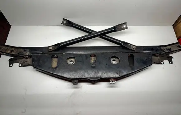 BMW 5 F10 F11 Top upper radiator support slam panel 7267356 18885210 7200689