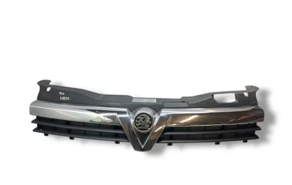 Opel Astra H Front bumper upper radiator grill 13108471