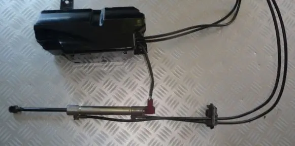 Mercedes-Benz E W211 Tailgate hydraulic pump motor A2118000948