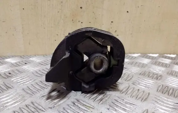 Renault Master III Engine mount bracket 8200675064