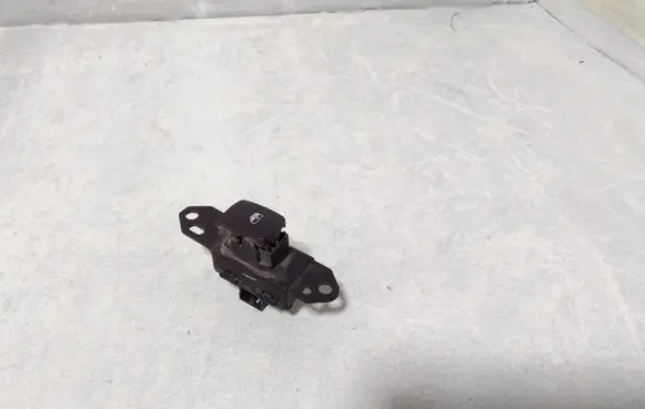 Chrysler Pacifica Electric window control switch 05082089AA 7744011 30505L