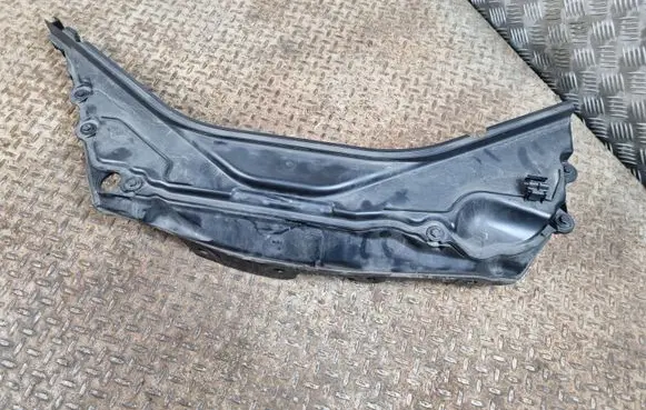 BMW 4 F36 Gran coupe Other engine bay part 7331243 7331242 7331241