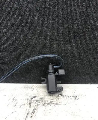 BMW 5 E60 E61 Turbo solenoid valve 779663403 70057903 09T215174