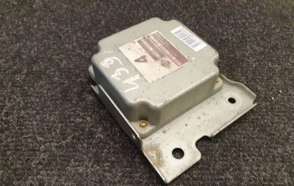 Nissan X-Trail T30 Airbag control unit/module 41650E0070