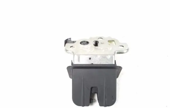 Loading door lock