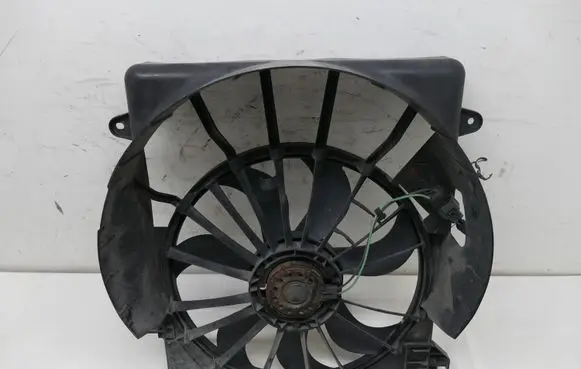 Jeep Cherokee Electric radiator cooling fan T129B0332