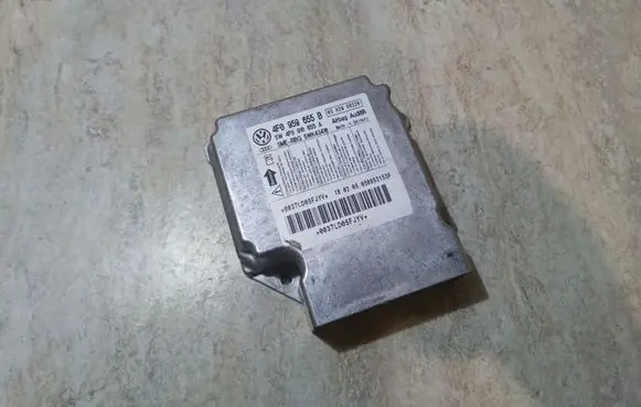 Audi A6 S6 C6 4F Airbag control unit/module 4F0959655B 4F0910655A 0037LD05FJYV