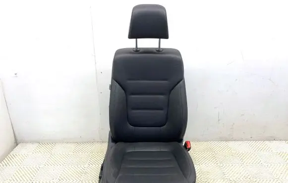 Volkswagen Touareg II Front passenger seat 