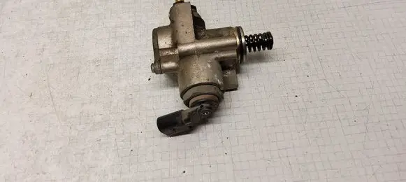 Skoda Octavia Mk2 (1Z) Fuel injection high pressure pump 03C127025R 300505201212