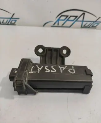 Audi A8 S8 D3 4E Tire pressure sensor 4E0907277