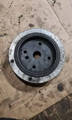 Volvo XC90 Crankshaft pulley 30731039