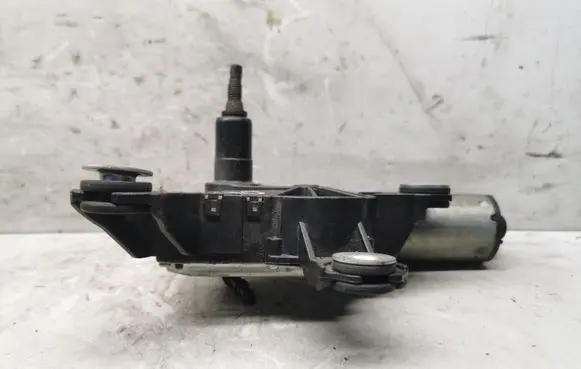 Audi A6 S6 C5 4B Rear window wiper mechanism 