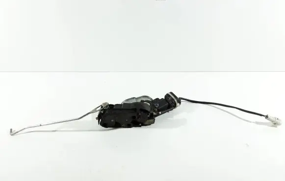 Suzuki Grand Vitara I Front door lock