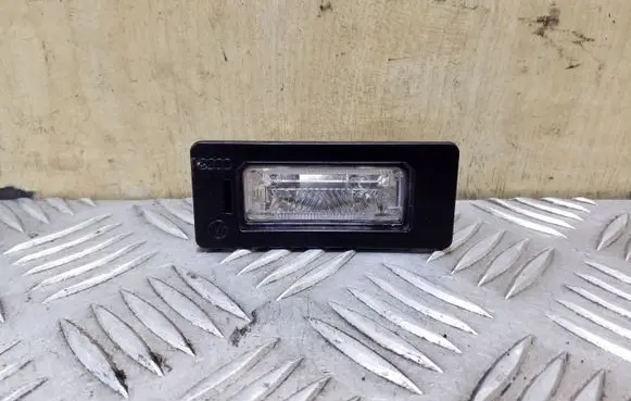 Audi Q5 SQ5 Number plate light 8T0943021