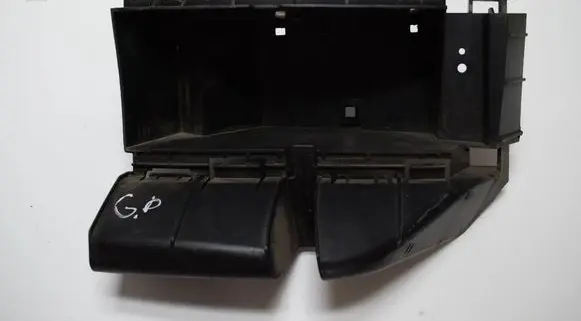 Volvo XC90 Rear bumper mounting bracket 30698138