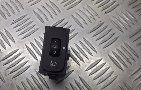 Renault Laguna II Light switch 82001486B