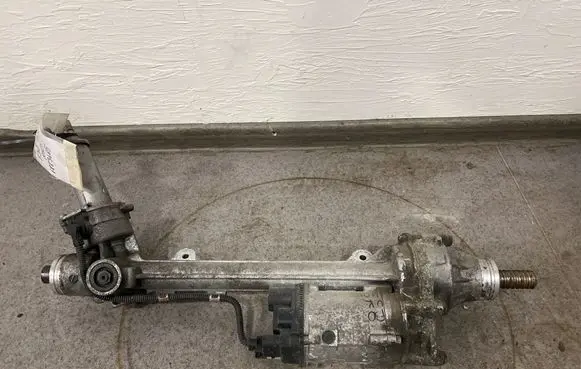 BMW 3 F30 F35 F31 Steering rack 6883665