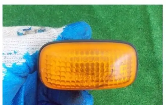 Nissan Maxima Front fender indicator light
