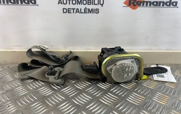 Nissan X-Trail T30 Front seatbelt N1917