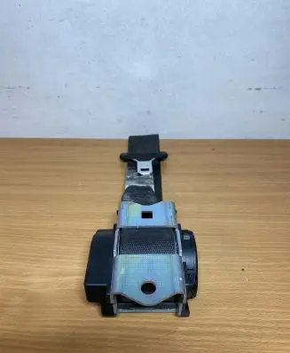 BMW 7 E65 E66 Middle seatbelt (rear) 33018223A C399