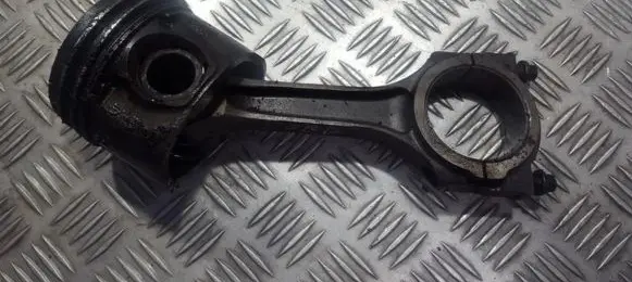 Ford Mondeo Mk III Piston with connecting rod