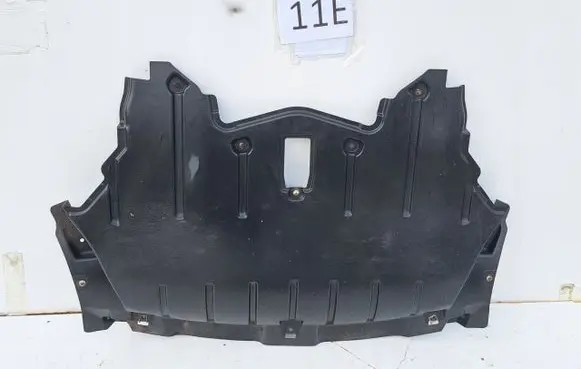 BMW X6 E71 Engine splash shield/under tray 7180633