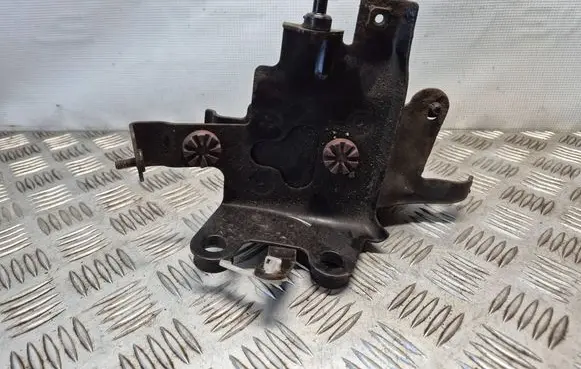 Toyota Auris E180 ABS pump bracket