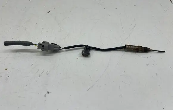 Toyota Hilux VIII Exhaust gas temperature sensor