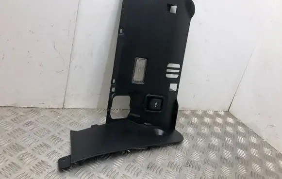 Dashboard lower bottom trim panel