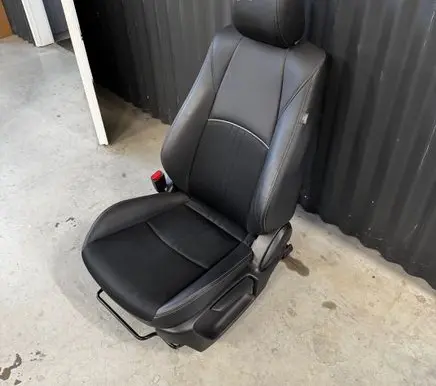 Mazda CX-3 Front driver seat 