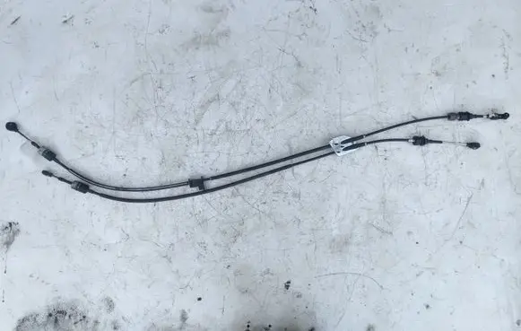 Gear shift cable linkage