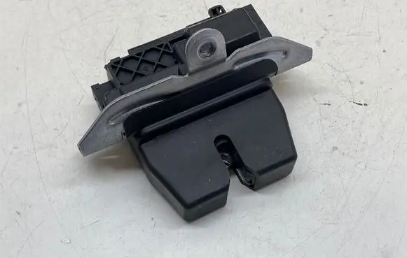 Ford Focus Tailgate/trunk/boot lock/catch/latch DS7AN442A66AD