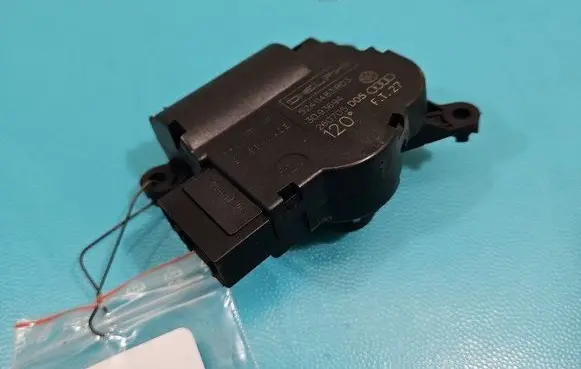 Porsche Cayenne (9PA) A/C air flow flap actuator/motor 52411483R03 IMPRK1491905