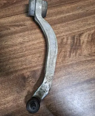 Audi A4 S4 B5 8D Front lower control arm/wishbone 4D0407696