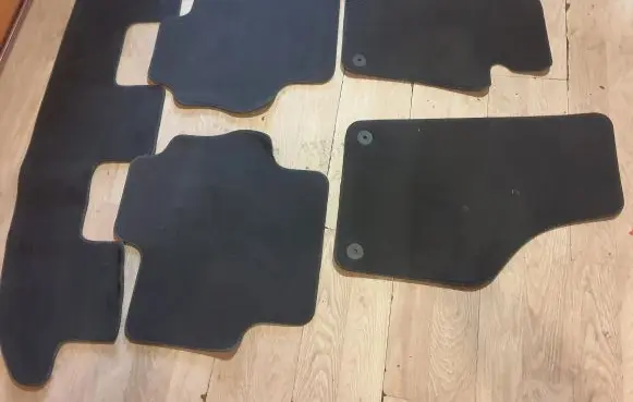 Volkswagen Sharan Car floor mat set 7N0864450 7N0864451B 7N1864436