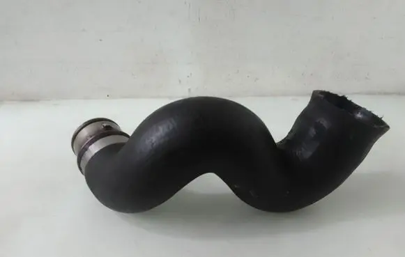 Audi A4 S4 B7 8E 8H Intercooler hose/pipe 