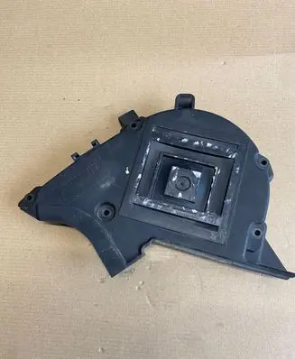 Ford Focus Timing belt guard (cover) 9651560180