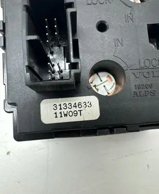 Volvo V50 Light switch 31334633