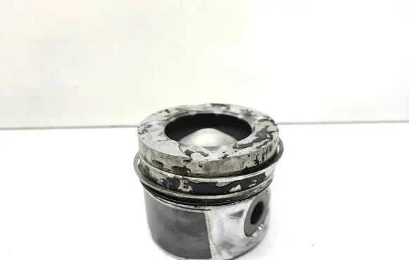 Toyota RAV 4 (XA30) Piston 86L78
