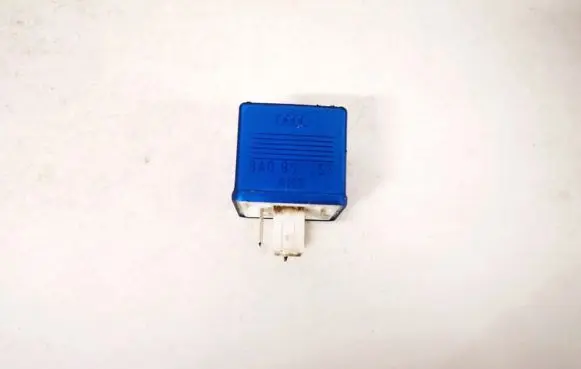 Skoda Superb B5 (3U) Other relay 8a0951253 899587