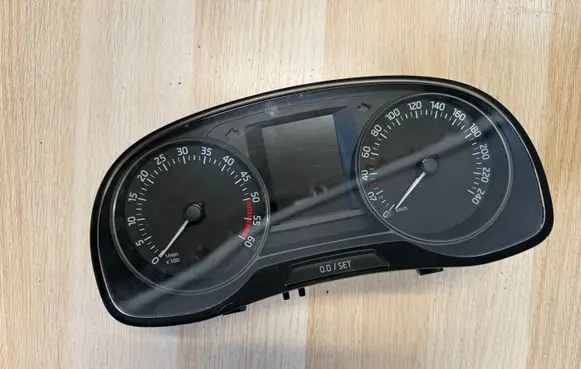 Skoda Fabia Mk3 (NJ) Speedometer (instrument cluster) 6V0920701B