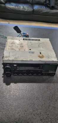Mitsubishi Carisma Radio/CD/DVD/GPS head unit