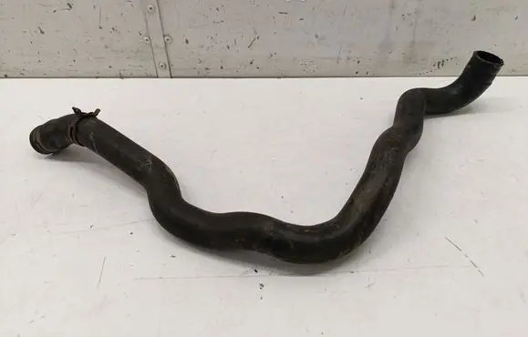 Mercedes-Benz CLA C117 X117 W117 Engine coolant pipe/hose