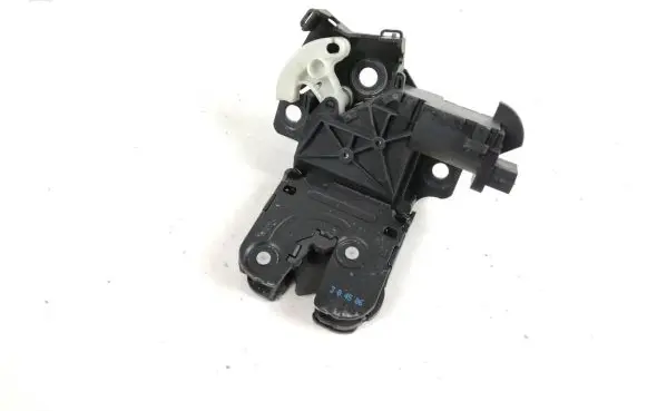 Audi TT TTS Mk2 Tailgate/trunk/boot lock/catch/latch 8P4827505B