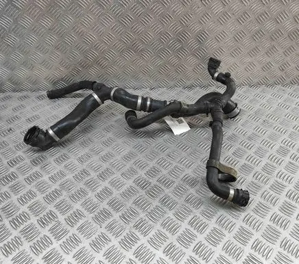 Mercedes-Benz AMG GT R190 C190 Engine coolant pipe/hose A1905000175