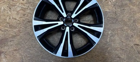 Nissan Qashqai R18 alloy rim C03390