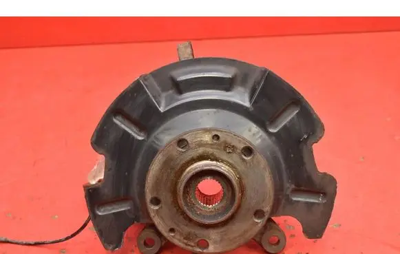 Suzuki SX4 Front wheel hub spindle knuckle 