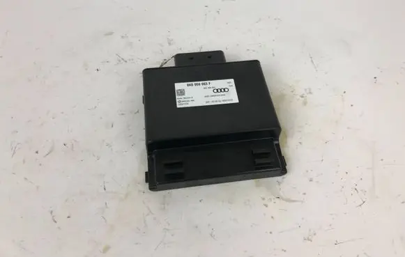 Audi A6 C7 Voltage converter/converter module 8K0959663F 8K0959663 120007070