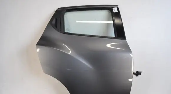 Nissan Juke I F15 Rear door 